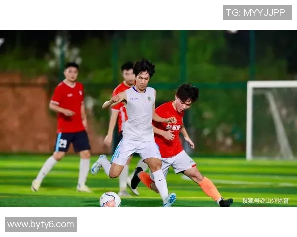 岳阳足球历史上首位球星的崛起与成就分析